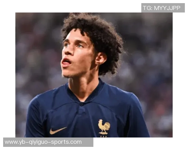 阿克利乌舍或将在明夏以6000万至7000万欧元转会巴黎巴萨曼城争夺战升级